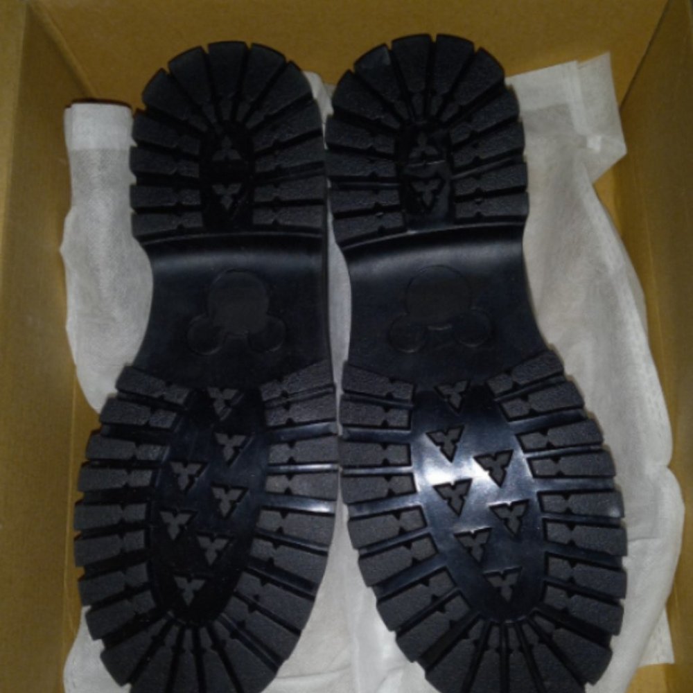 Lattelier Women's Chain Strap Platform Shoes Sz 10 Black - Picture 2 of 4